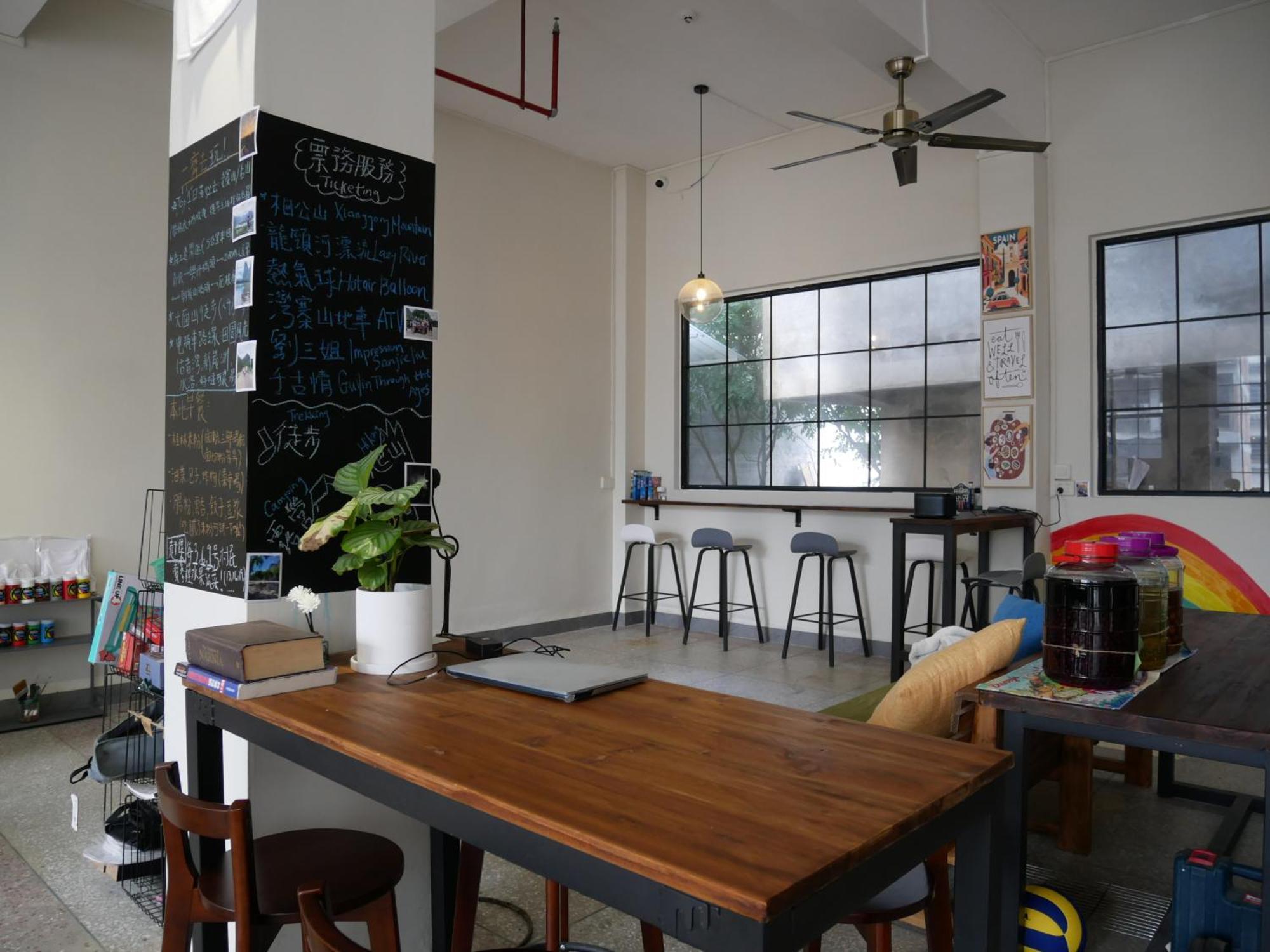 Pomelo Hostel Xingping Янгшуо Екстериор снимка